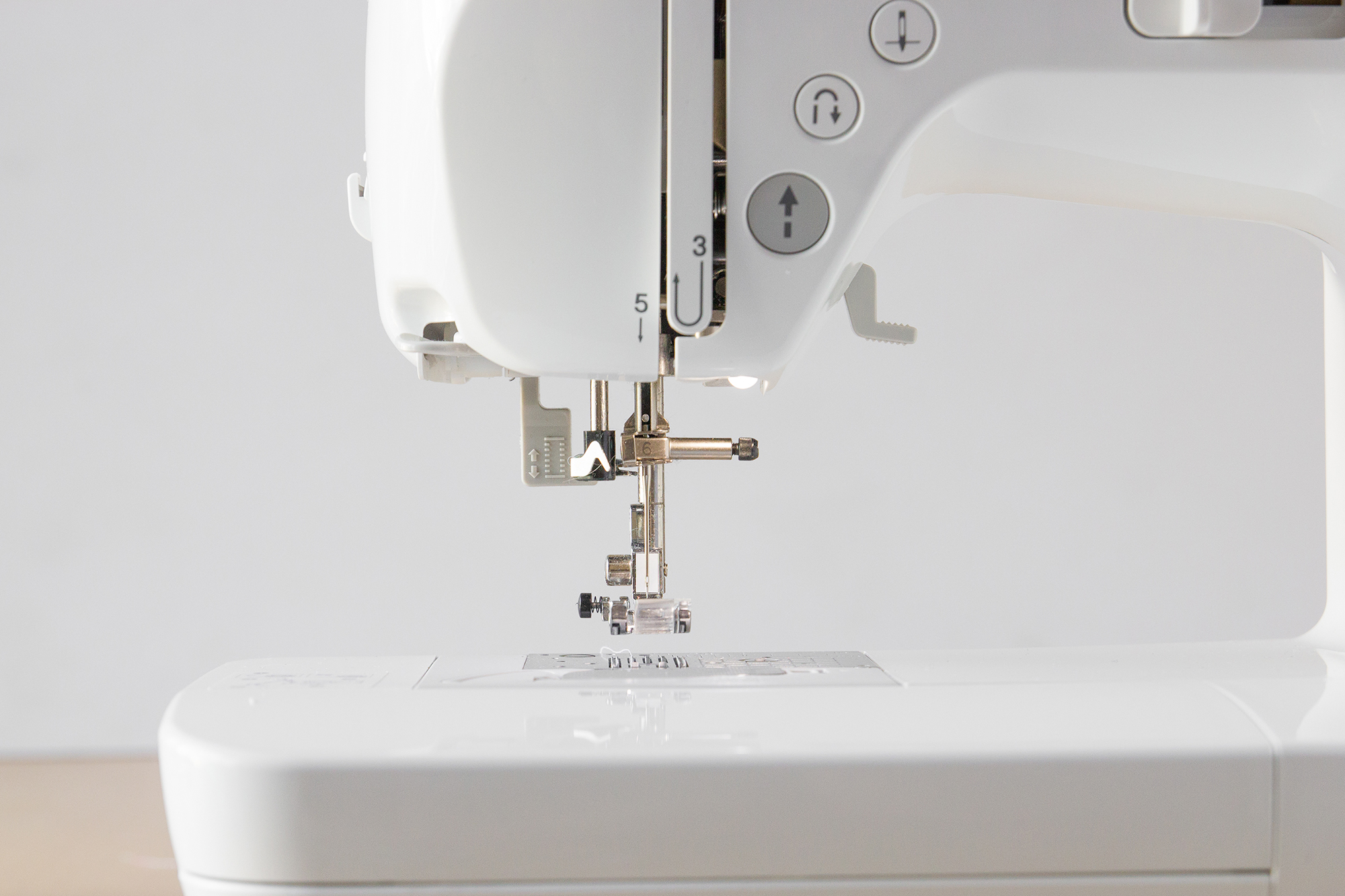 Machine a coudre innovis 15