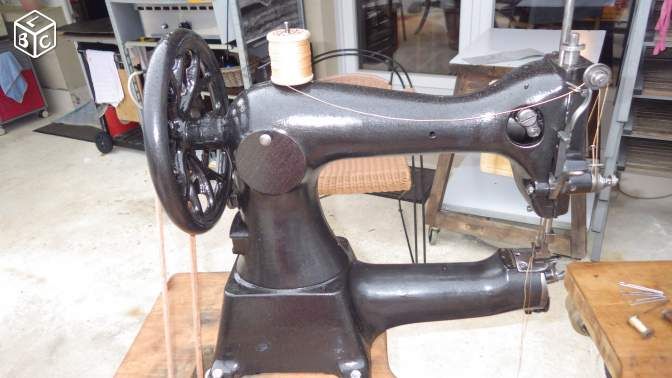 Toyota machine à coudre bl16