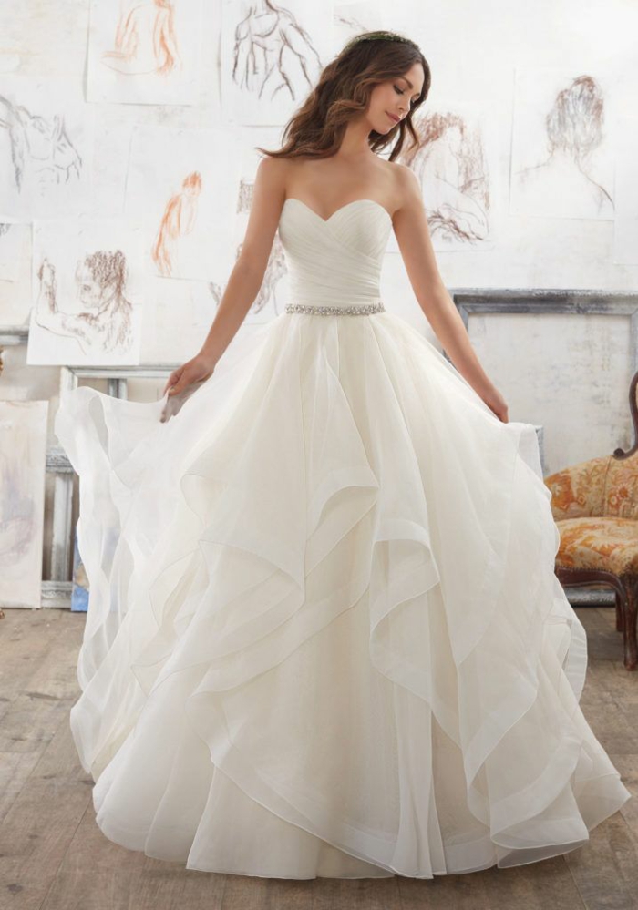 Robes de mariée simple et chic
