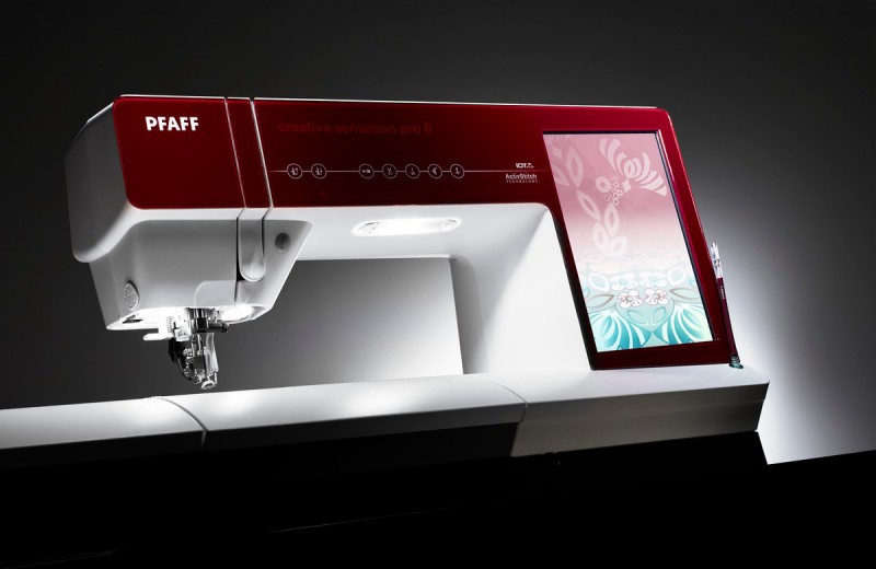 Machine à coudre pfaff pro
