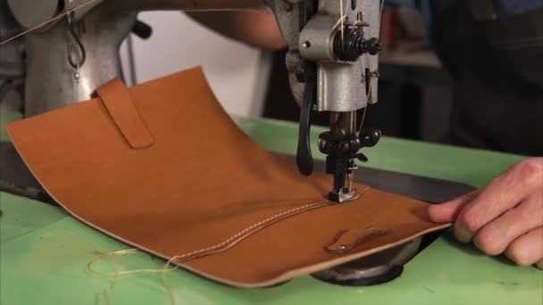 Coudre un sac en cuir a la machine