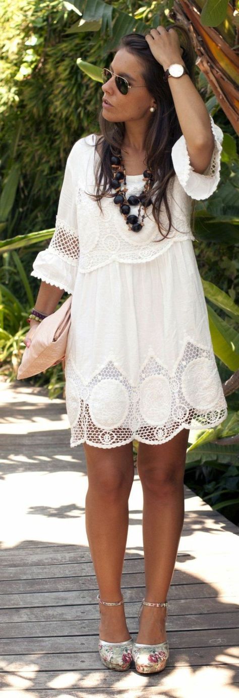 Robe dentelle tendance 2017