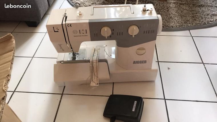 Machine à coudre aigger