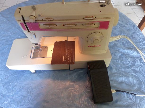 Machine à coudre mondipoint 884