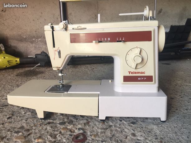 Machine à coudre telemac 877