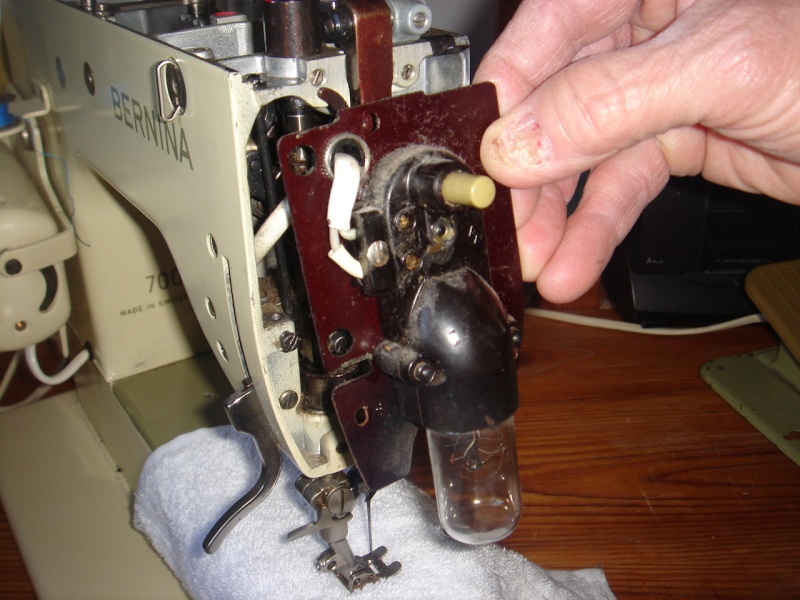 Mercure rouge dans les machine a coudre singer