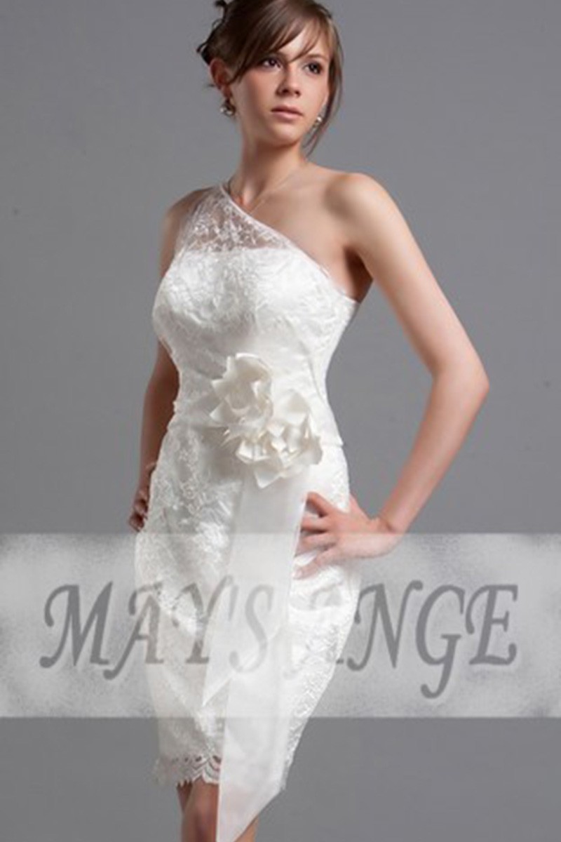 Robe de soirée blanche dentelle