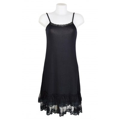Robe dentelle en bas