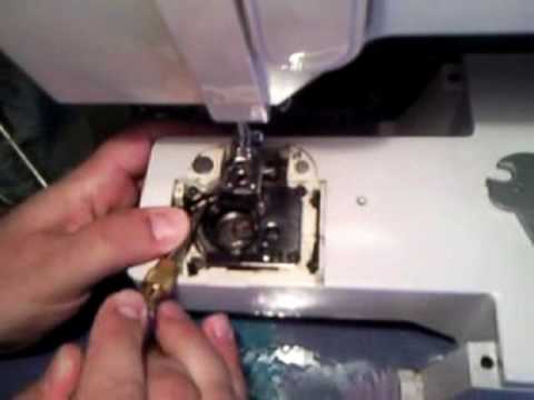 Machine a coudre singer mercure rouge