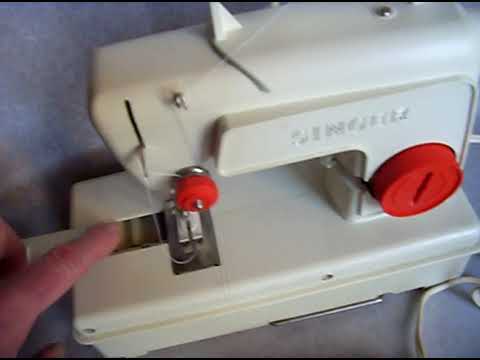 Machine à coudre singer année 1970