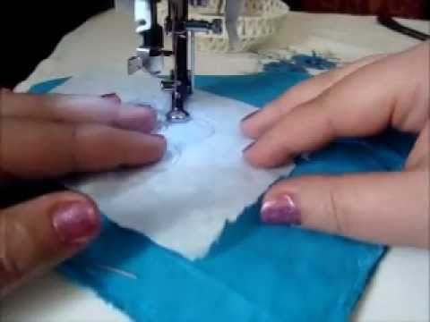 Machine a coudre avec point de broderie