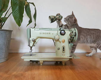 Machine à coudre singer 1970
