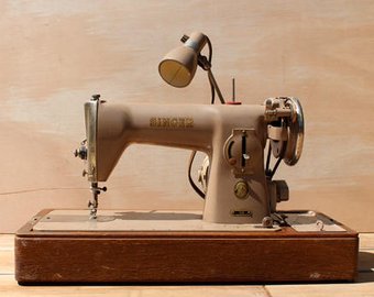 Machine à coudre singer année 60