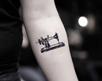 Tatouage machine a coudre