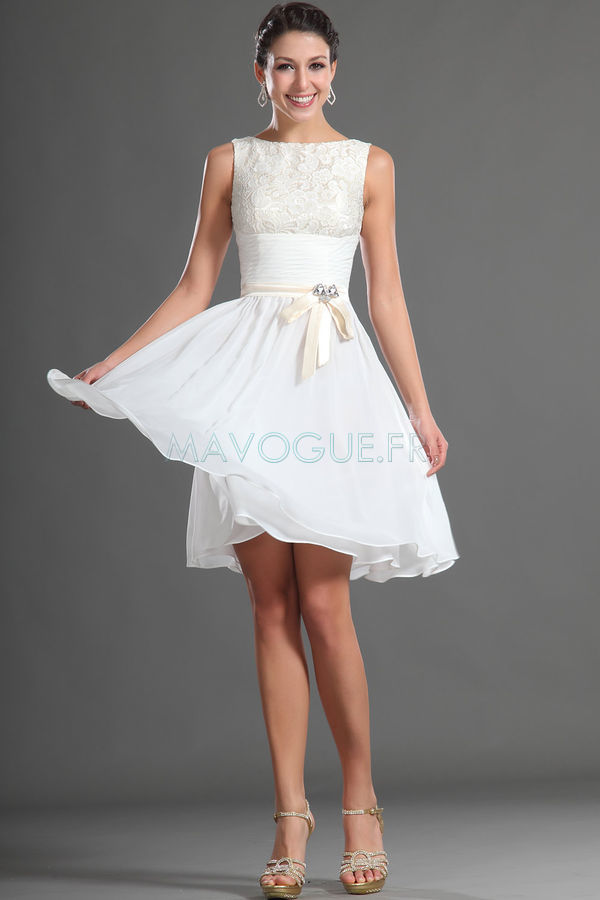 Robe dentelle longueur genoux