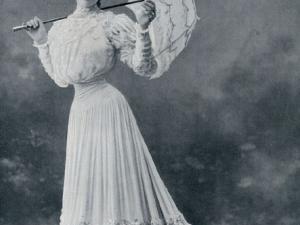 Robe dentelle 1900