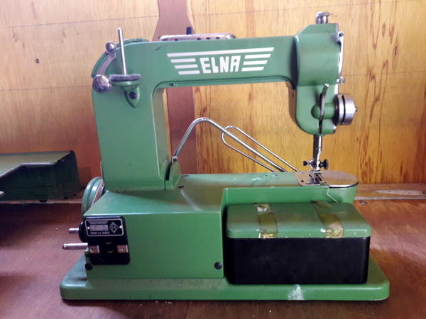 Installer une machine à coudre