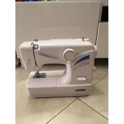 Machine à coudre aeg 124x