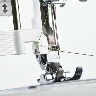Machine a coudre smarter 140s