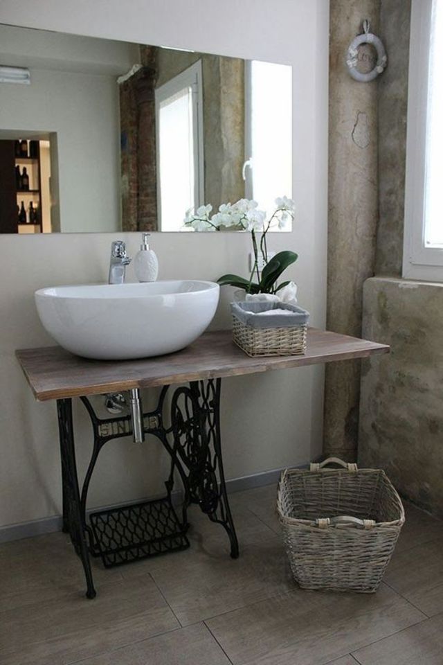 Meuble salle de bain machine à coudre
