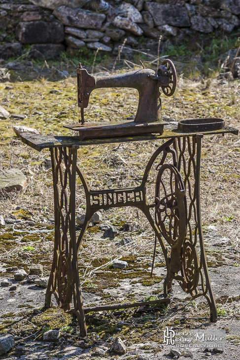 Pieds pour machine à coudre singer