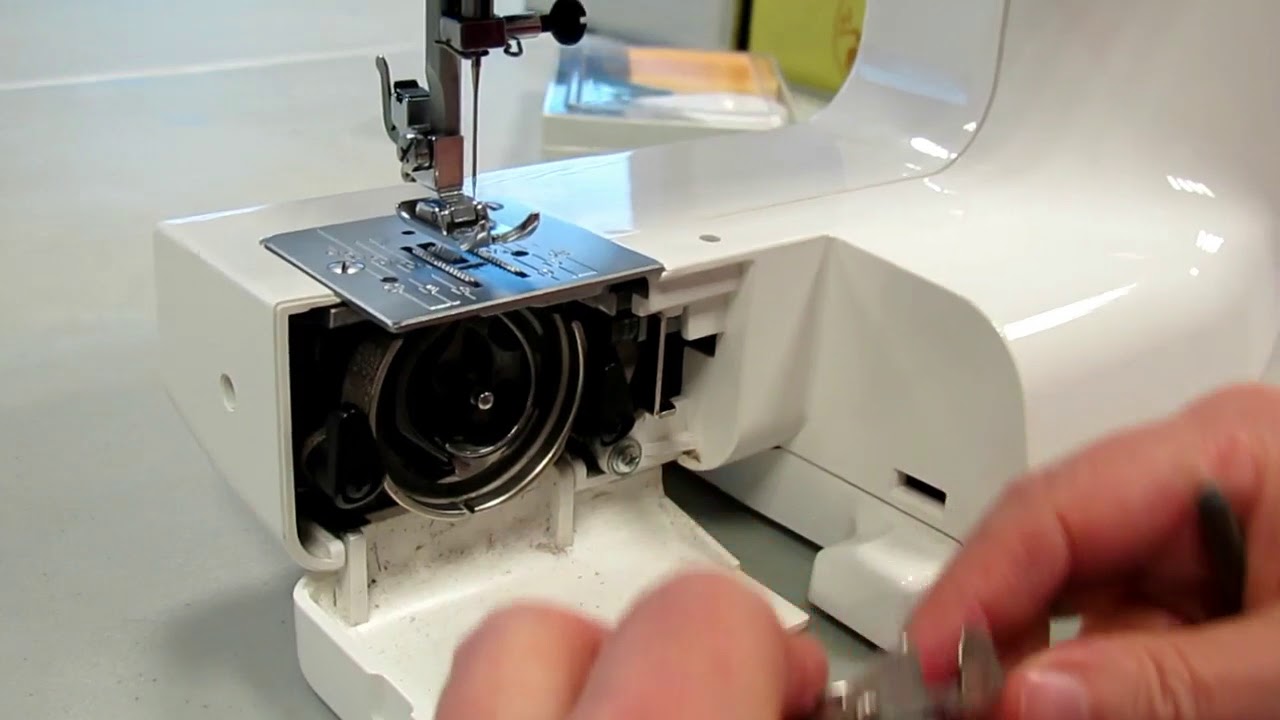 Nettoyer machine à coudre