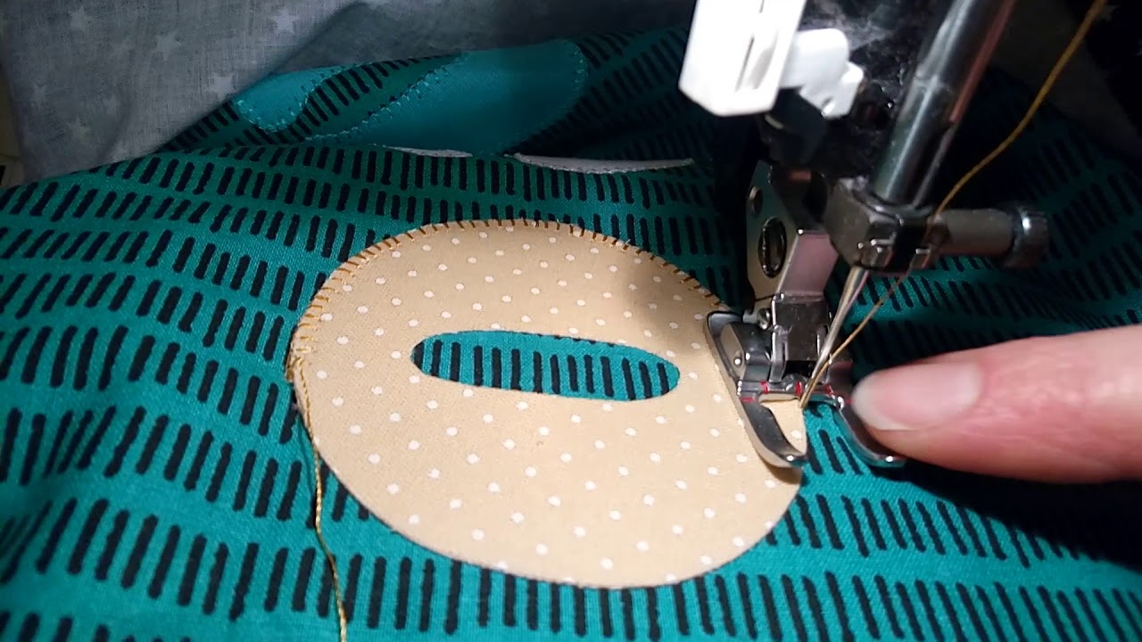 Point de bourdon à la machine à coudre