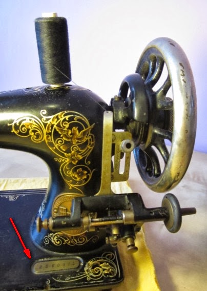 Vieille machine a coudre anglaise