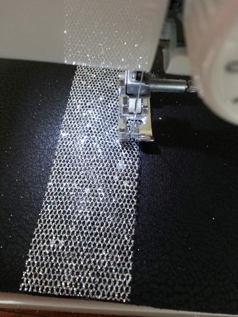Coudre du simili cuir à la machine