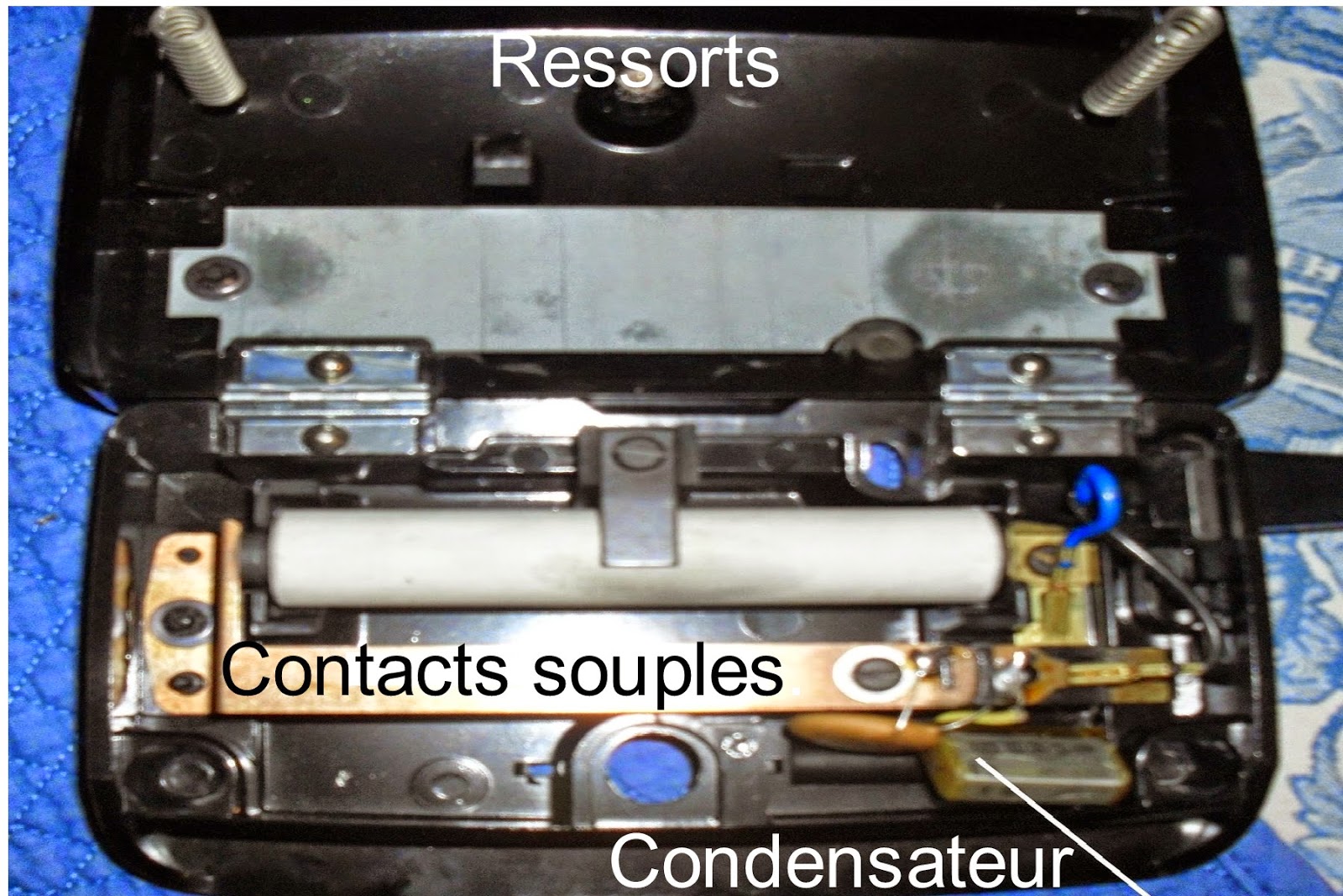 Comment ouvrir une pedale de machine a coudre