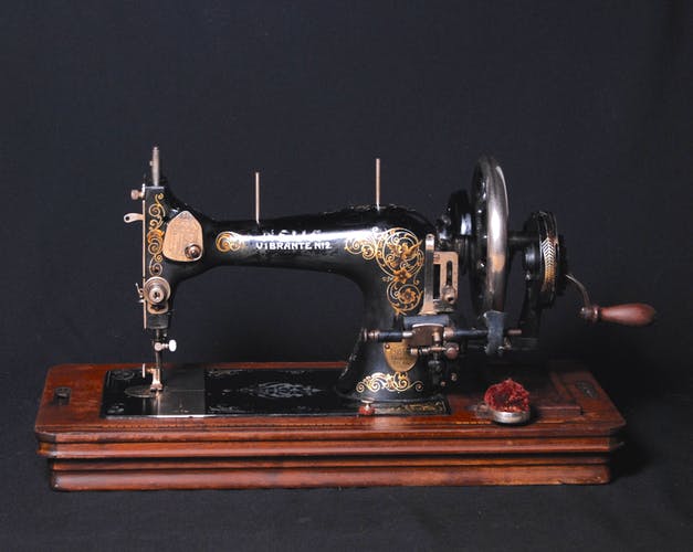 Manivelle machine a coudre