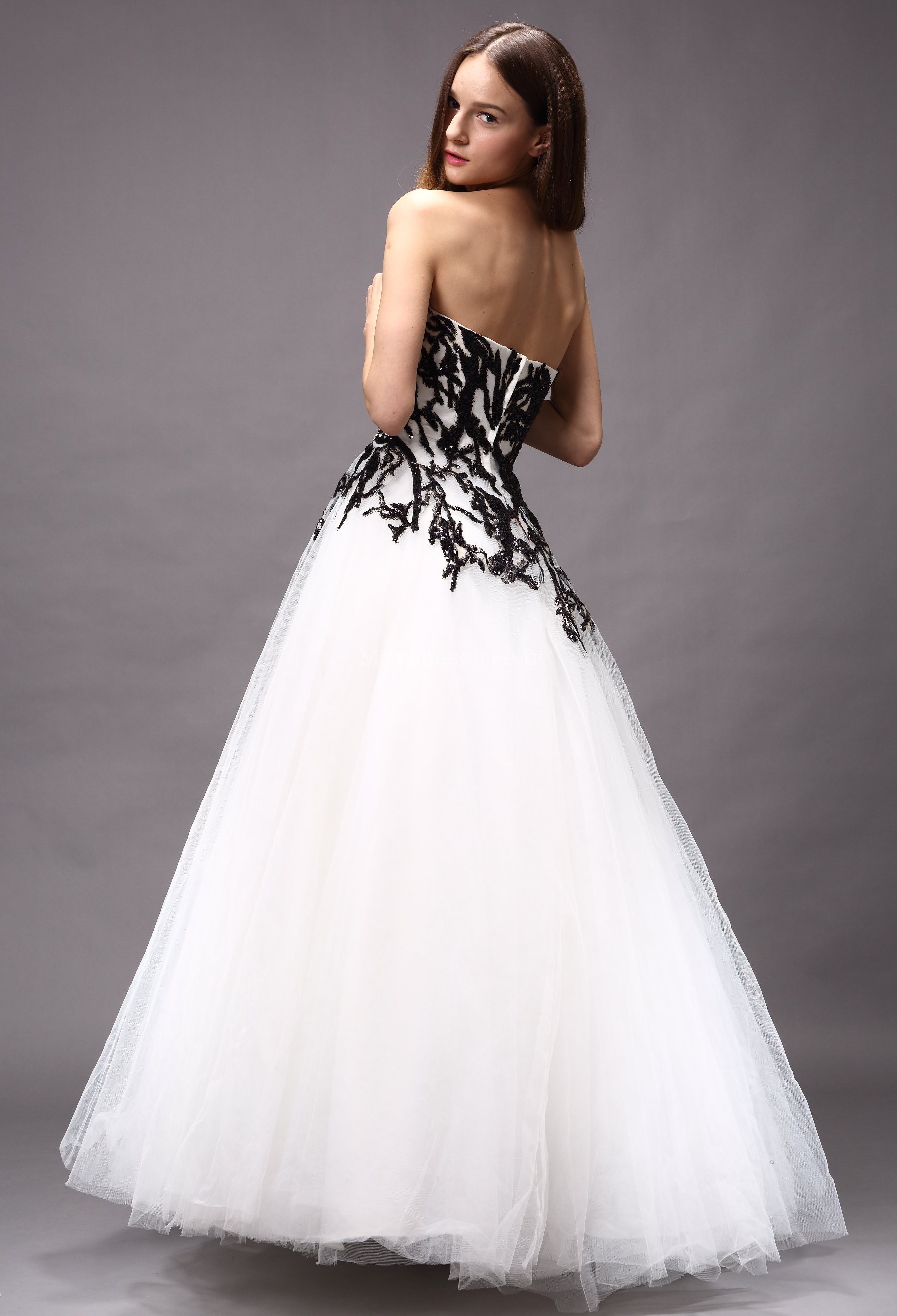Robe mariée blanche et noire