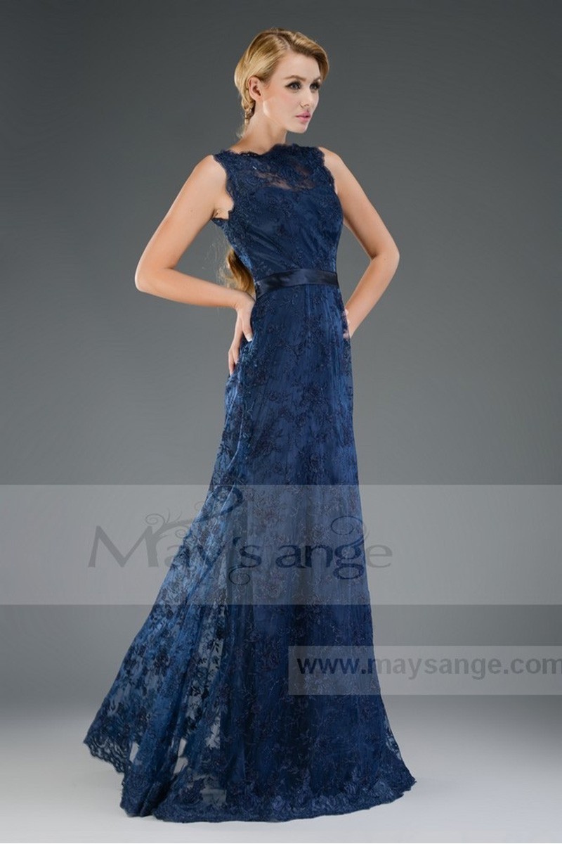 Robe de soirée en dentelle