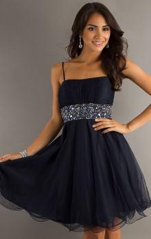 Robe courte de cocktail