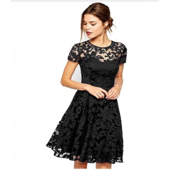 Robe dentelle or