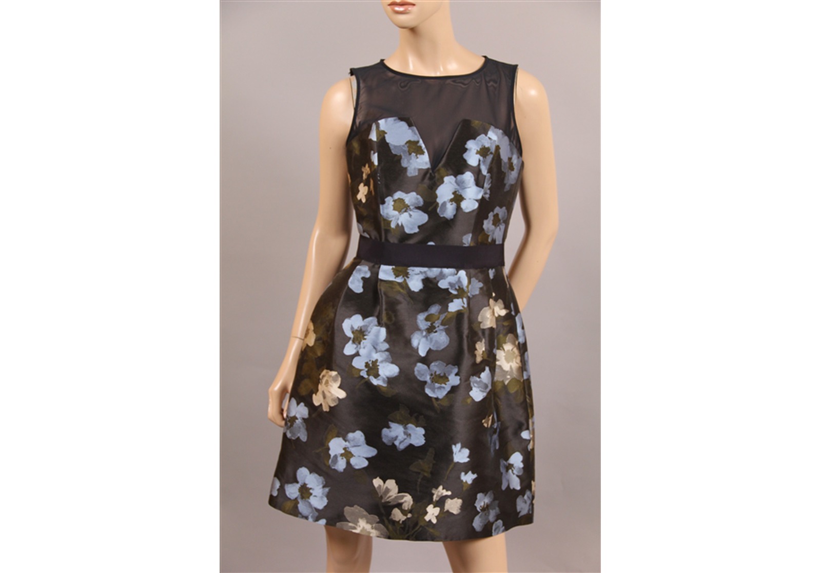 Robe dentelle kocca