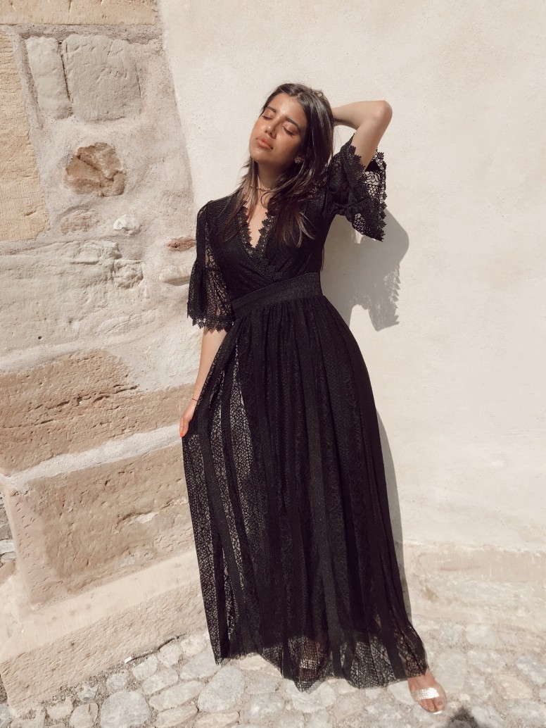 Robe longue a dentelle