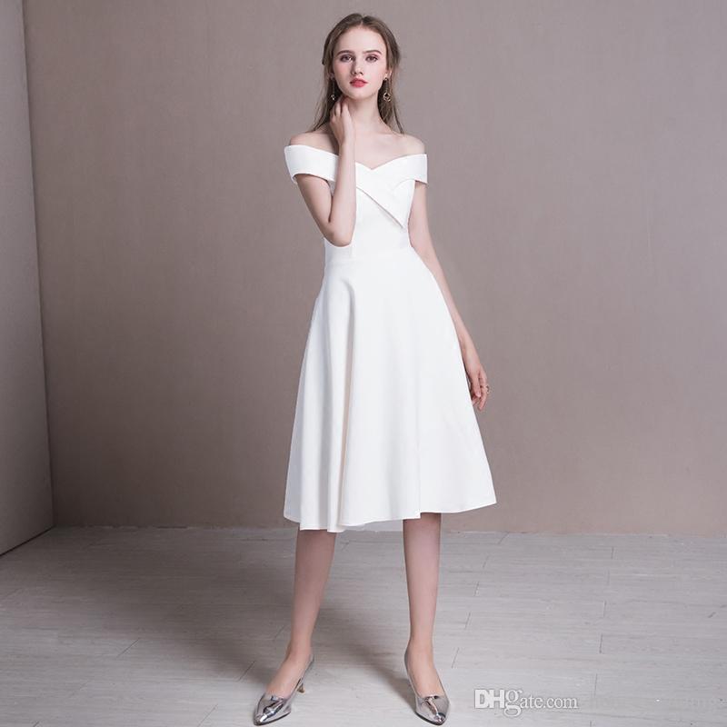 Robe blanche de cocktail