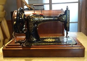 Belle machine à coudre