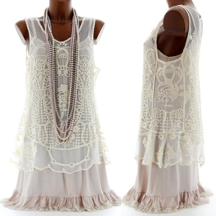 Robe dentelle et voile