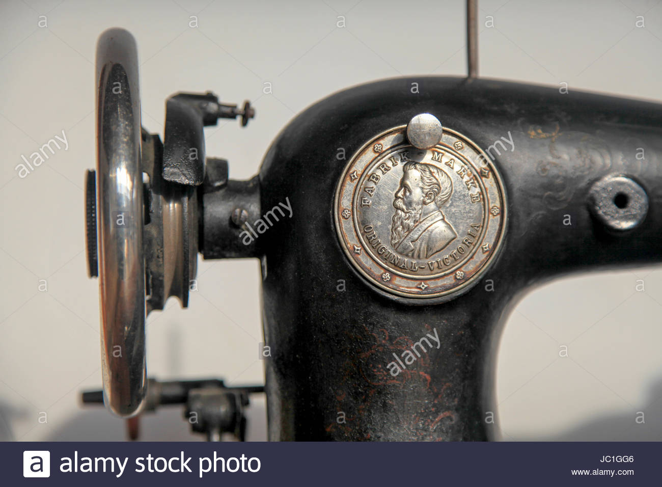 Machine a coudre original victoria