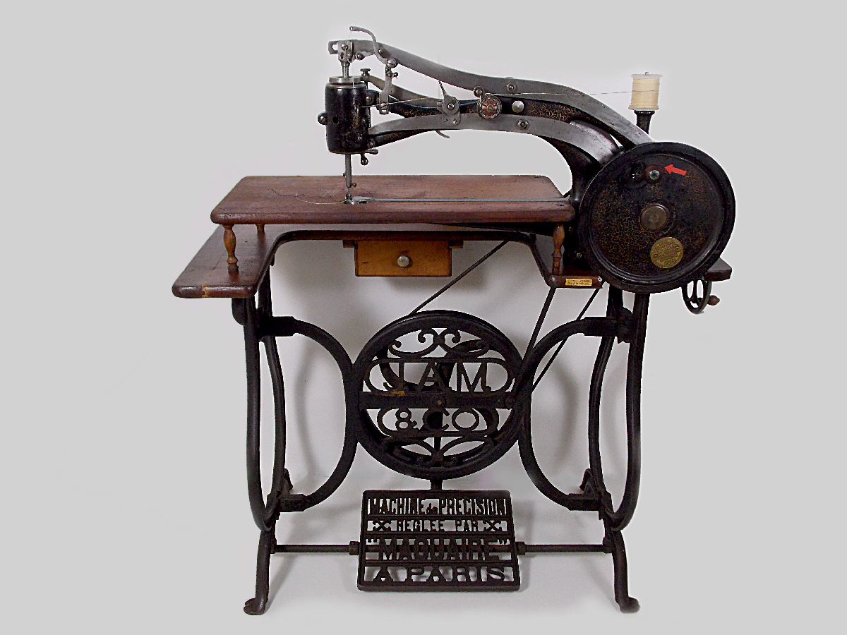 Machine a coudre manivelle